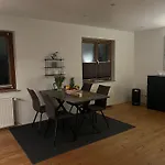 Tritt Ein Bring Glueck Herein - Exquisite 75 Qm - Messenaehe - Parkplatz - Flughafennaehe