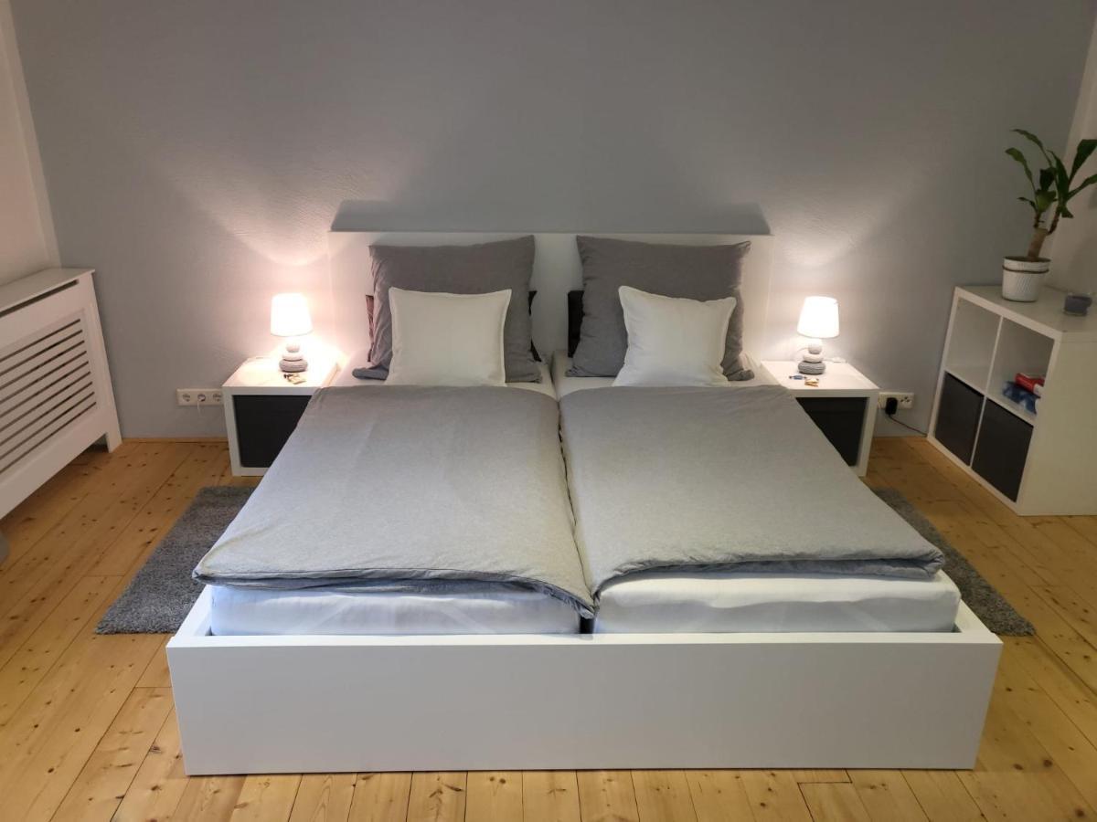 Tritt Ein Bring Glueck Herein - Exquisite 75 Qm - Messenaehe - Parkplatz - Flughafennaehe